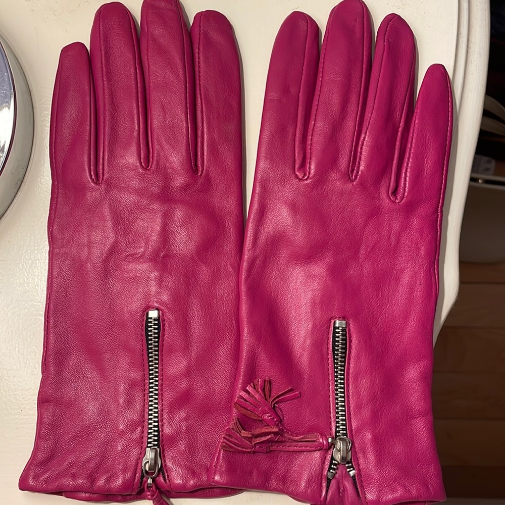 NWOT Pink Leather Gloves size 7.5 - Picture 1 of 4
